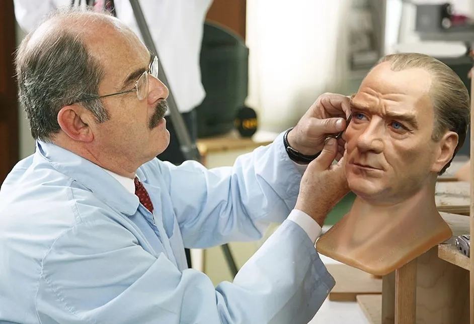 1783430627079.jpeg CHP'li Eskişehir Belediyesi'nde hizmet yerine Murat Ağırel heykeli! AK Parti'den sert tepki-4