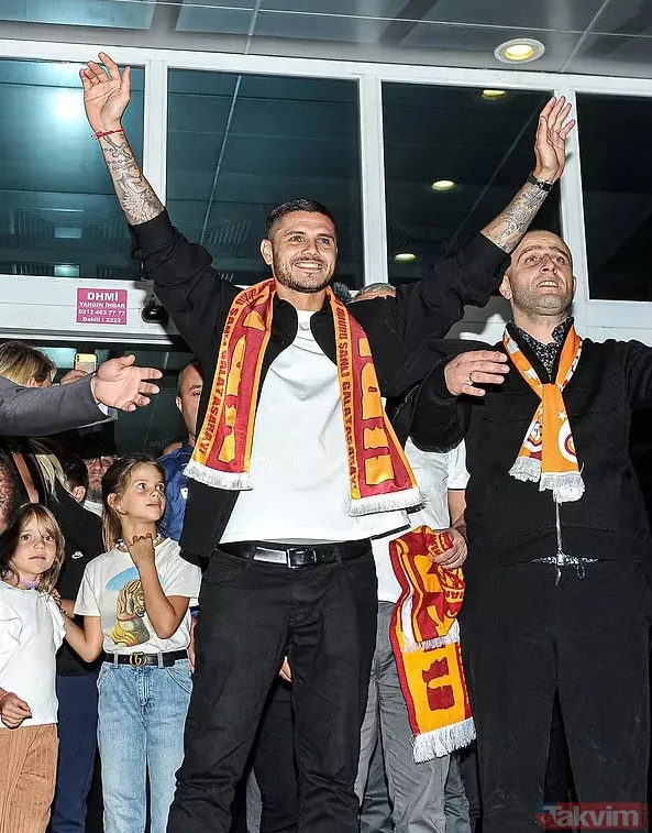 Mauro Icardi'nin eşi Wanda Nara yere fena düştü! Galatasaray'ın yeni yengesi nazara geldi! Bir anda gözden kaybolunca... - 6