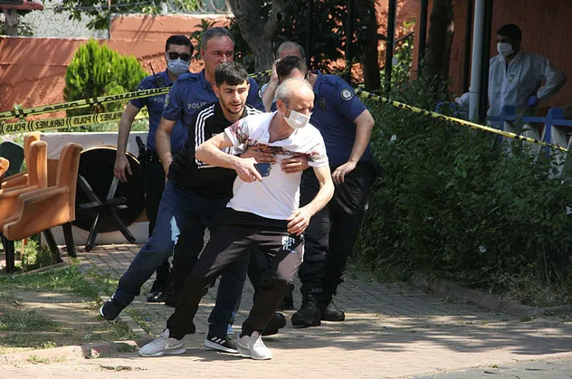 İstanbul'un Eyüpsultan'ı cinayetle sarsıldı! Baba olay yerine geldiğinde sinir krizi geçirdi