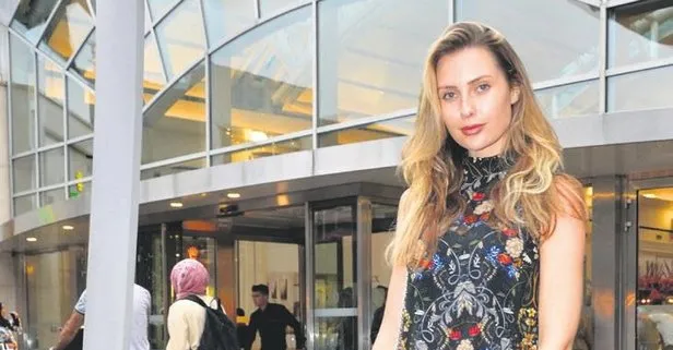 Serdar Ortaç’la boşanan Chloe Loughnan’a annesi destek çıktı