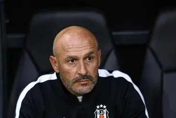 Vincenzo Italiano'dan Dusan Vlahovic için açıklama: Gitmek istemedi