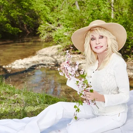 Country müziğin efsanesi Dolly Parton hayatını kaybetti