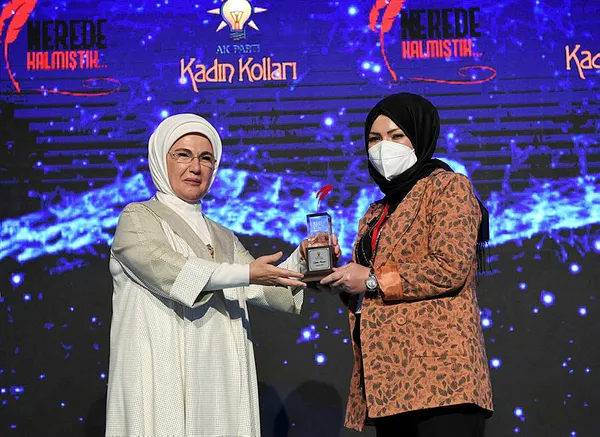 Emine Erdoğan: 'Nerede Kalmıştık' projesini hayata geçiriyoruz-3