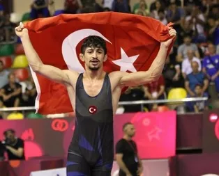 Kerem Kamal, Ermeni rakibini yenerek altın madalya aldı