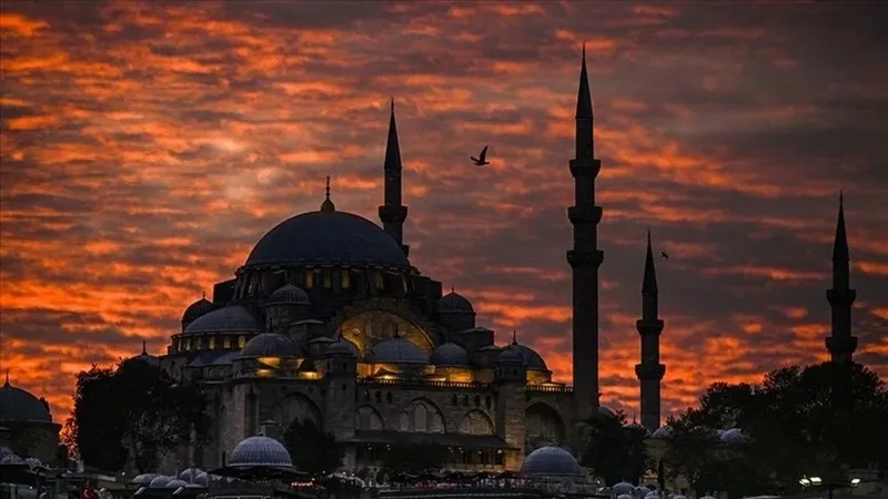 Ayetel Kürsi Türkçe Okunuşu, Anlamı ve Faziletleri: Ayetel Kürsi Okumanın Önemi ve Faydaları-7