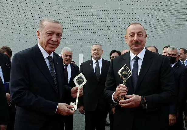 Başkan Erdoğan'dan Zengilan Uluslararası Havaalanı açılışında bir ilk!-3