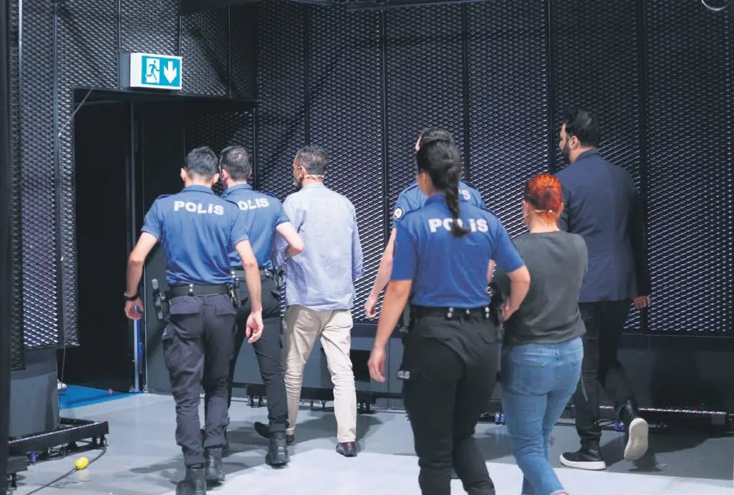 Akıl k’Arı’ değil!