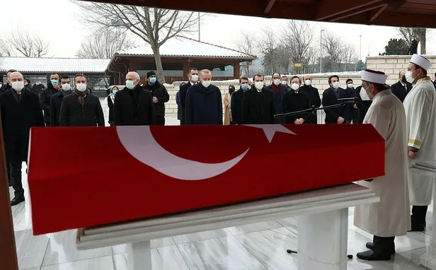 Sosyolog Nur Vergin'e veda! Cenaze törenine Başkan Erdoğan da katıldı-4