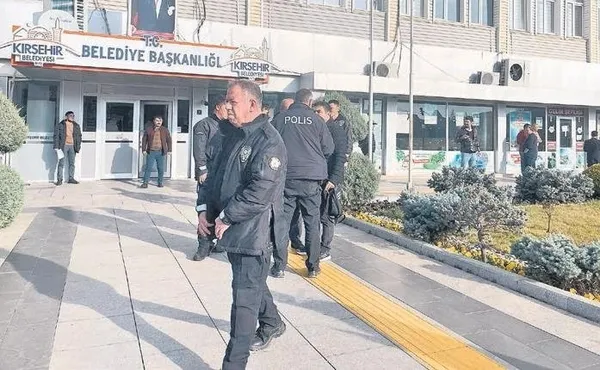 1671338762574.jpg CHP'li belediyede taciz skandalı! Sapık personele "tazminat" koruması: Dava açılınca geri vites yaptılar-5