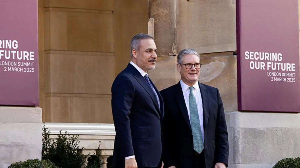 Ukrayna konulu liderler zirvesi Londra'da gerçekleşti! Güvenlik garantileri ve kalıcı barış vurgusu