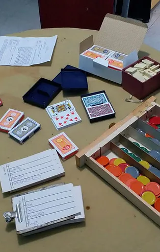 Antalya'da kahvehaneye çevirilen eve baskın!