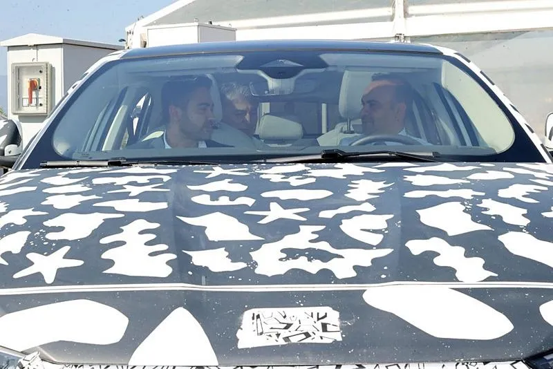 Sanayi ve Teknoloji Bakanı Mehmet Fatih Kacır, Togg'un ilk sedan modeli T10F'yi test etti-2