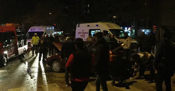 Ambulans kazası! 8 kişi yaralandı