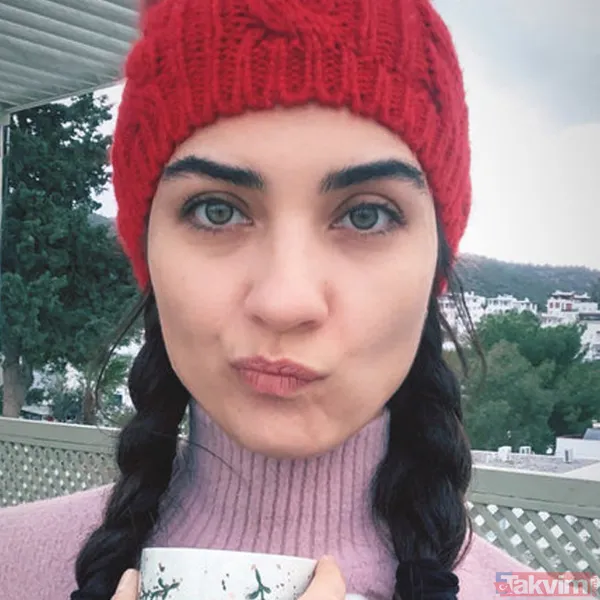 Burak Özçivit’in biricik eşi Fahriye Evcen’den cesur paylaşım! Sosyal medyayı yakıp geçti: Gerçekten çok güzel! - 12