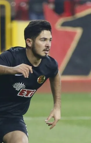 Trabzonspor transfere hızlı başladı! Fıratcan Üzüm ön protokol imzaladı