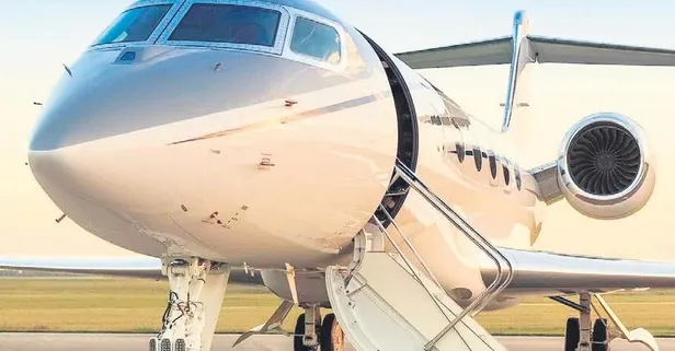 Adnan Şen ve Begüm Şen özel uçakla ABD’den döndü