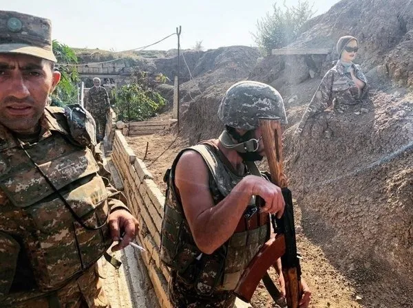 Son dakika: Hezimete uğrayan Ermenistan'ın kirli planı ortaya çıktı! PKK'lı teröristlere Azerbaycan askeri kıyafeti giydirmişler!-5