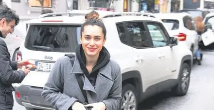 Hande Doğandemir, önceki gün Nişantaşı City's çıkışı objektiflere takıldı