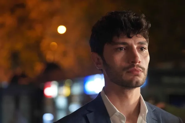 sevmek-zamani-5-bolum-fragmani-yayinlandi-sen-yikilirsan-biz-enkaz-altinda-kaliriz-1657752184889.jpg Sevmek Zamanı 5. bölüm fragmanı yayınlandı: “Sen yıkılırsan biz enkaz altında kalırız”-4