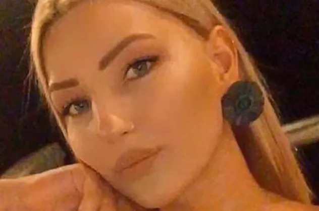 Antalya'da sevgilisinin itmesi sonucu 2. kattaki pencereden park halindeki otomobilin üzerine düşen Safiye Nur Gürbüz: Araba olmasaydı ölebilirdim