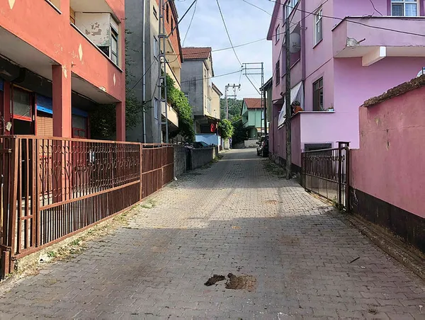 karabukte-bulunan-7-pozitif-vakanin-goruldugu-koyde-578-kisi-karantinaya-alindi-1596919970691.jpg Karabük’te bulunan 7 pozitif vakanın görüldüğü köyde 578 kişi karantinaya alındı-2