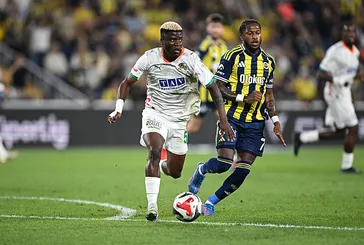 Everton Fred için yeniden devrede!