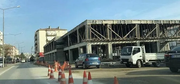 Çanakkale’nin CHP’li Belediye Başkanı Ülgür Gökhan milyonluk projeleri kaderine terk etti