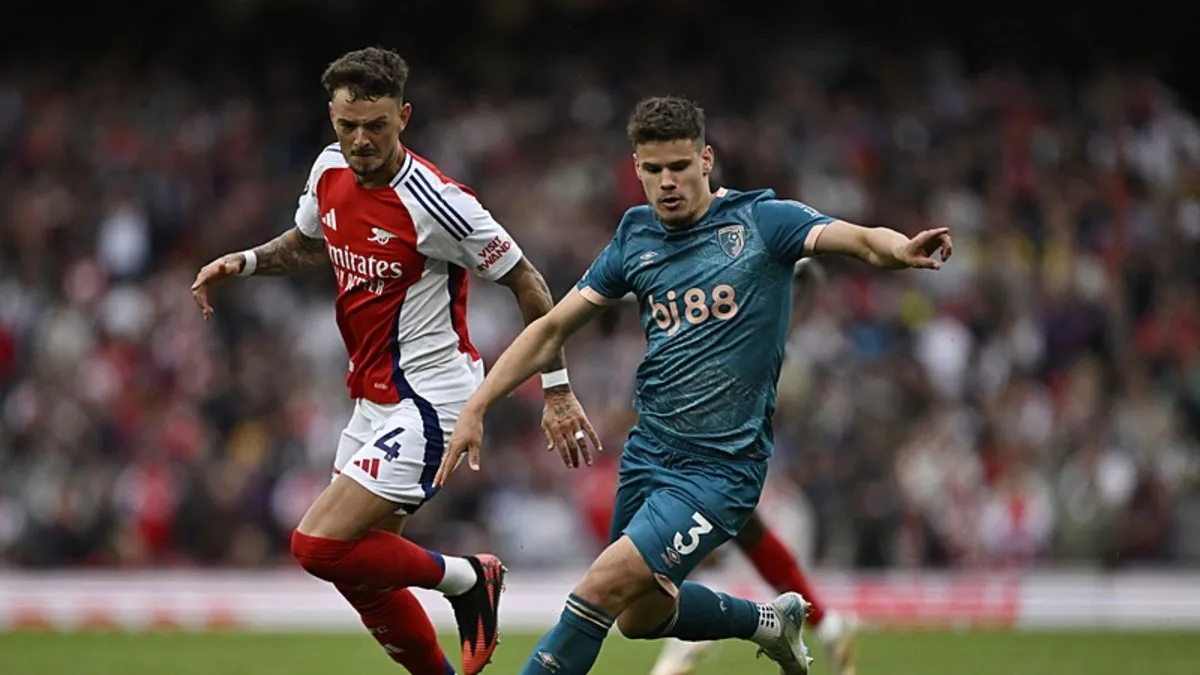 Liverpool'un ilk hedefi Milos Kerkez