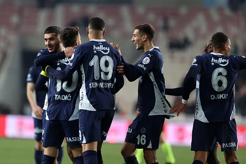 Fenerbahçe'den flaş transfer! Orta sahanın yeni yıldızı olacak - 2