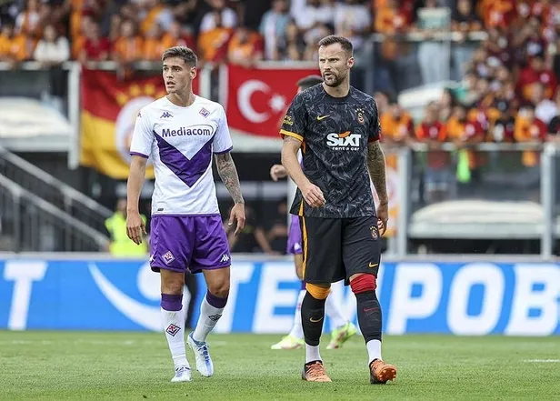 galatasaray-fiorentinayi-kerem-akturkoglu-ve-emre-akbaba-ile-devirdi-1659290380526.jpeg Galatasaray, Fiorentina'yı Kerem Aktürkoğlu ve Emre Akbaba ile devirdi!-5