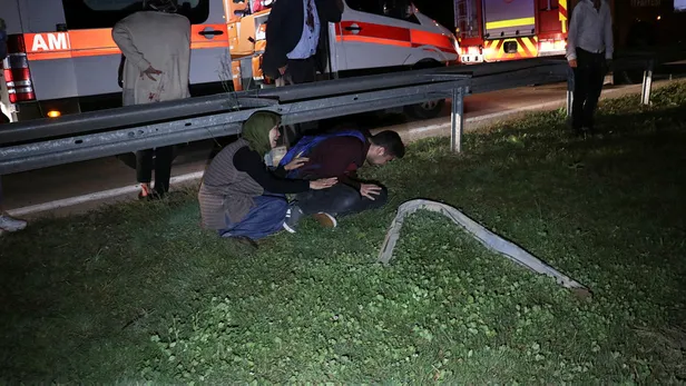 Son dakika: Adana'da yolcu otobüsü şarampole devrildi: 2 ölü, 23 yaralı-4