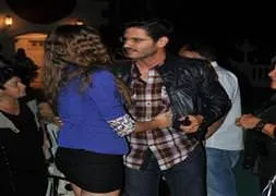 Aynı evde yaşıyoruz