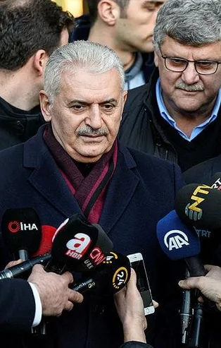 Binali Yıldırım, sabah namazını Çamlıca Camisi'nde kıldı