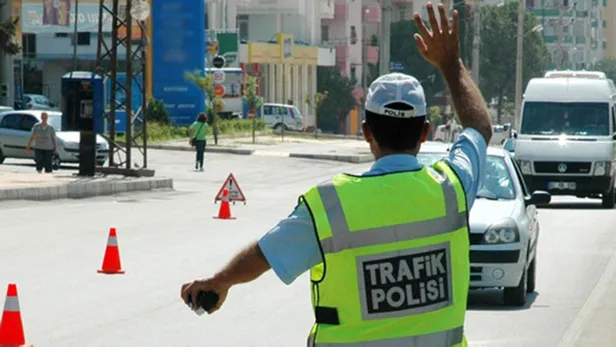 Sürücüler dikkat! Trafikte yeni cezalar geliyor-5
