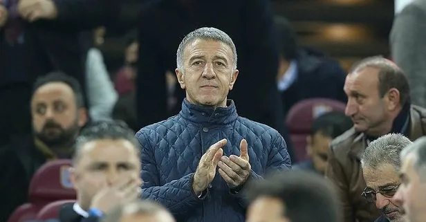 Ahmet Ağaoğlu: Sıkıntıdan dudağım ucukladı!