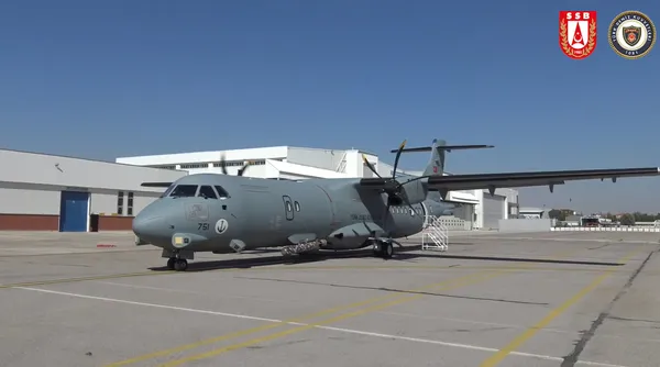 son-dakika-meltem-3-projesi-kapsaminda-gelistirilen-mavi-vatani-koruyacak-ilk-p-72-deniz-karakol-ucagi-teslim-edildi-1607685409806.jpg SON DAKİKA: Meltem-3 Projesi kapsamında geliştirilen Mavi Vatan'ı koruyacak ilk P-72 Deniz Karakol Uçağı teslim edildi-18