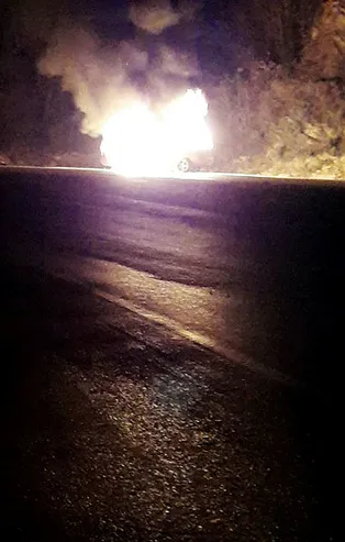 Seyir halinde araç alev aldı! Sürücü son anda kurtuldu