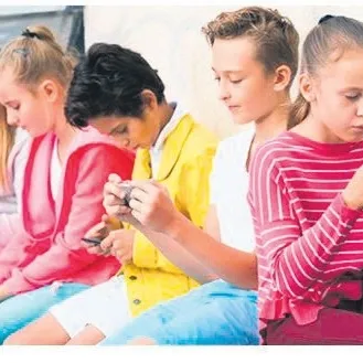 SOSYAL MEDYADA 15 YAŞ SINIRI