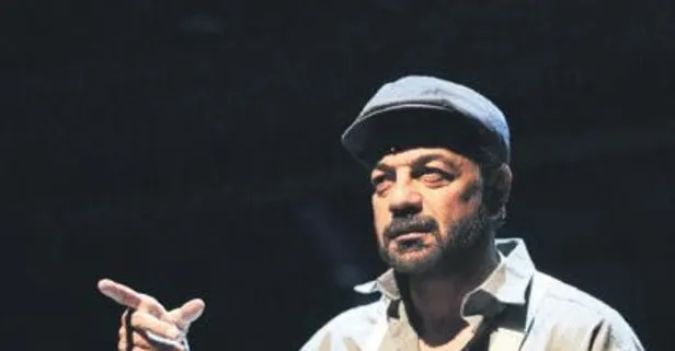 Kerem Alışık'tan "Evde Kalın" çağrısı