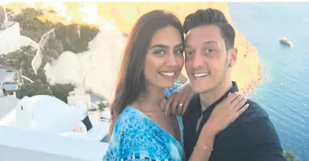 Mesut Özil, Çeşme'deki villasına futbol sahası yaptırdı
