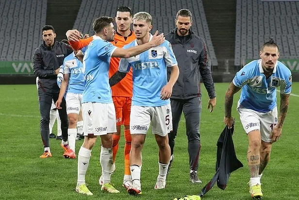 ligde-ust-uste-7-galibiyet-alan-trabzonsporu-rakipleri-durduramiyor-1638134355851.jpeg Zirvede Karadeniz Fırtınası var! Trabzonspor Karagümrük engelini aşarak ligde namağlup ilerliyor-7