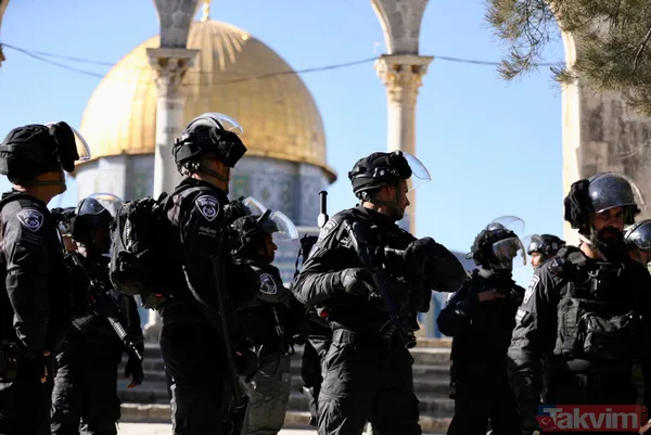 İsrail'in baskın düzenlediği Mescid-i Aksa'da 60 bin kişi cuma namazı kıldı! - 5