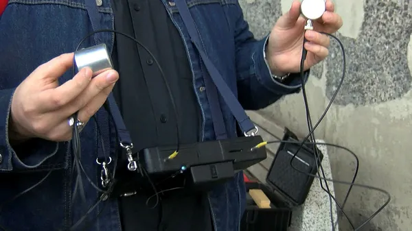 maltepede-betonunda-midye-kabuklari-ortaya-cikan-kopru-tedirgin-etti-1678265183863.jpg Maltepe'de betonunda midye kabukları ortaya çıkan köprü tedirgin etti!-3