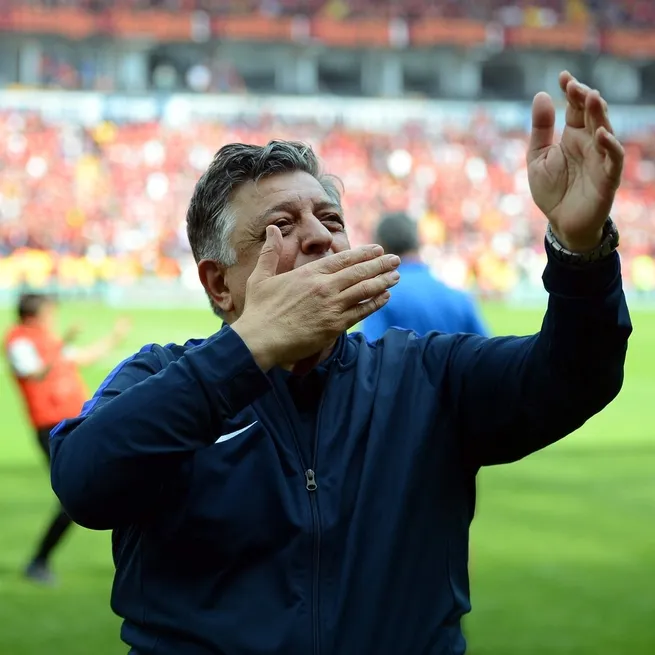 Yılmaz Vural’dan flaş Fenerbahçe açıklaması!