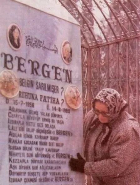 Sabahat Çakır ve  Bergen'in mezarı