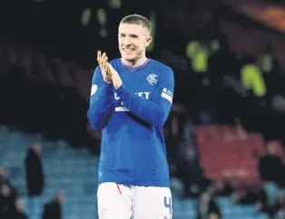 Lundstram imzaya geliyor