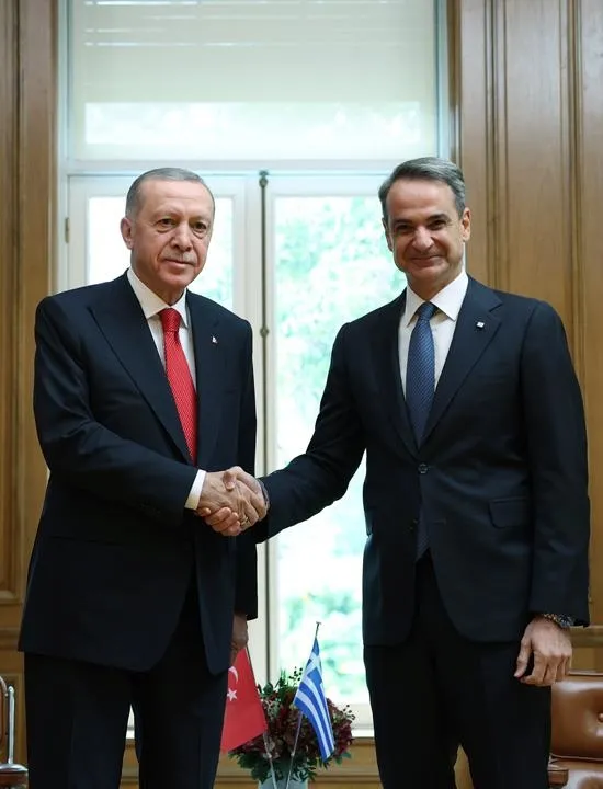 turkiye-ziyareti-oncesi-yunanistan-basbakani-kiryakos-micotakistem-kritik-aciklamalar-dusman-degil-komsuyuz-1715524784622.jpeg Türkiye ziyareti öncesi Yunanistan Başbakanı Kiryakos Miçotakis'tem kritik açıklamalar: Düşman değil komşuyuz-4