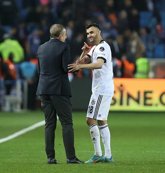 abdullah-avci-besiktas-derbisi-sonrasi-net-konustu-1649028335764.jpeg Abdullah Avcı Beşiktaş derbisi sonrası net konuştu-3