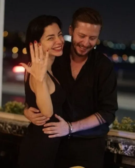 merve-bolugur-bosandi-mi-merve-bolugur-ve-mert-aydin-neden-ayrildi-dj-mert-aydinla-kac-gun-evli-kaldi-1668676702886.jpg Merve Boluğur boşandı mı? Merve Boluğur ve Mert Aydın neden ayrıldı? DJ Mert Aydın'la kaç gün evli kaldı?-7