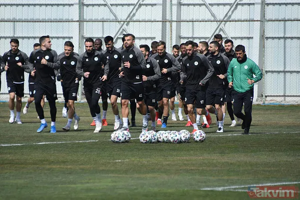 Konyaspor Eray, Skubic, Ahmet, Abdülkerim, Adil, Jevtovic, Diomande, Sekidika, Hadziahmetovic, Cikalleshi, Daci